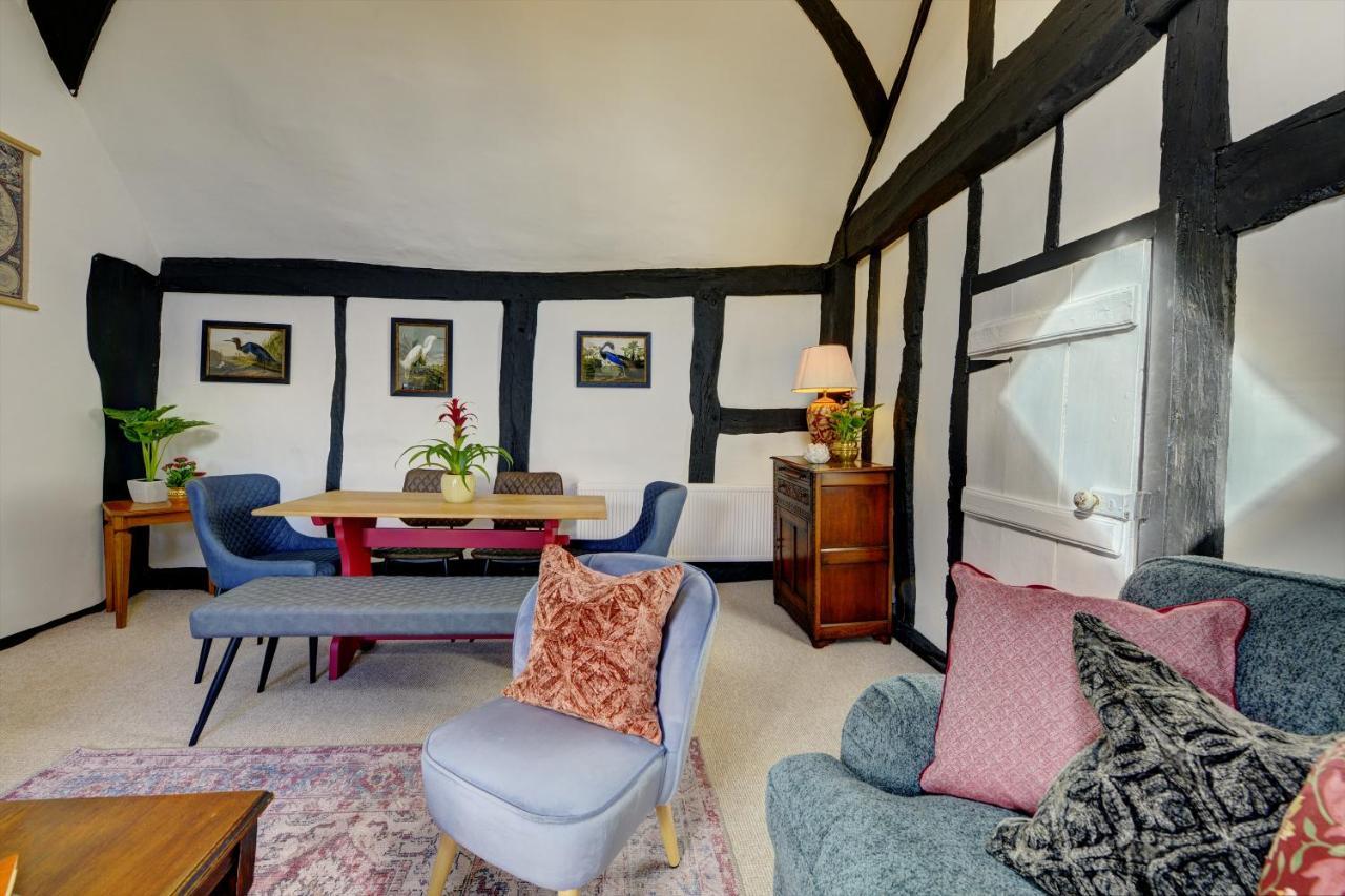 Loft Cottage By Spa Town Property - 2 Bed Tudor Retreat Near To Stratford-Upon-Avon, Warwick & Solihull Exterior photo