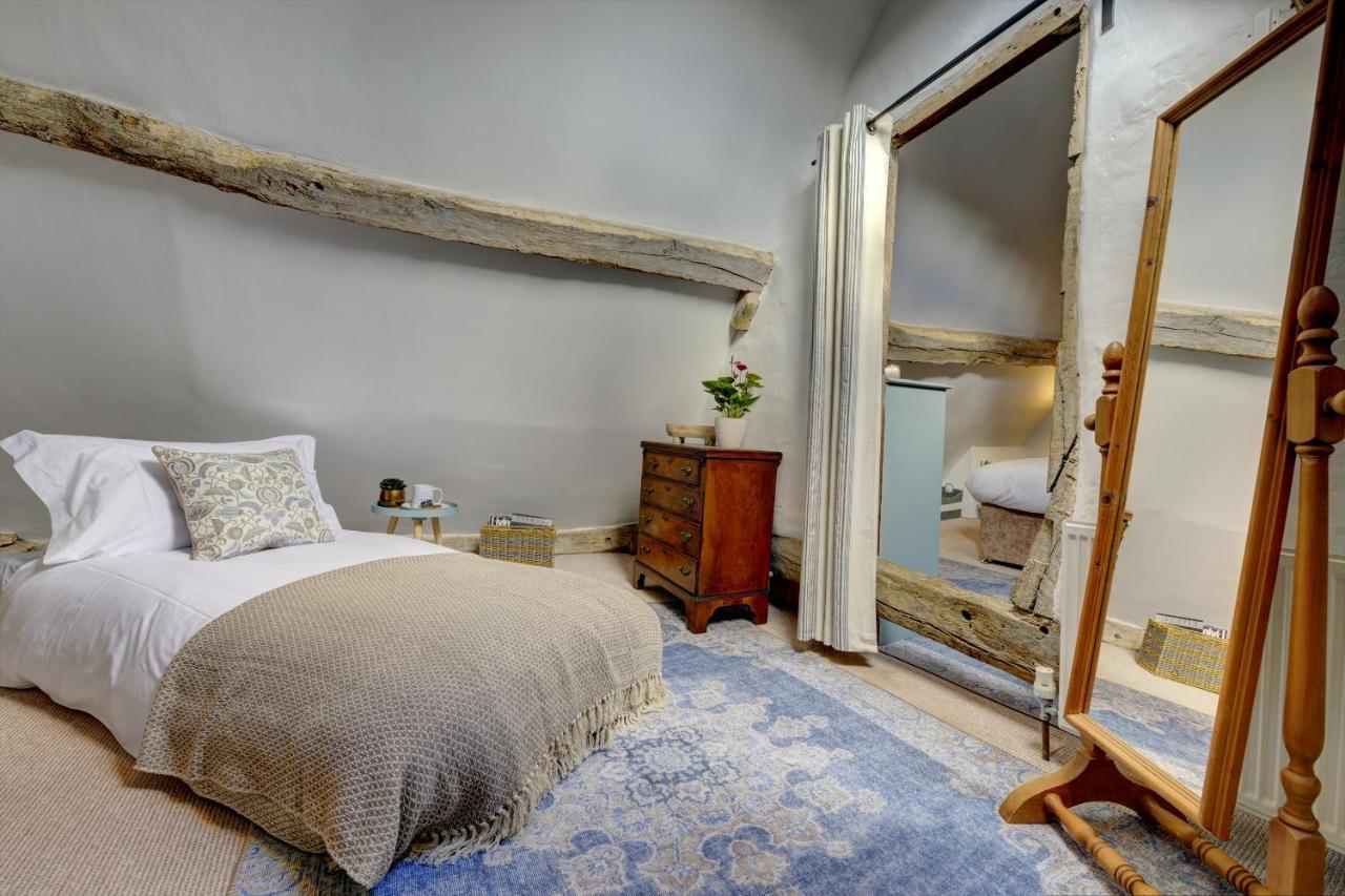 Loft Cottage By Spa Town Property - 2 Bed Tudor Retreat Near To Stratford-Upon-Avon, Warwick & Solihull Exterior photo