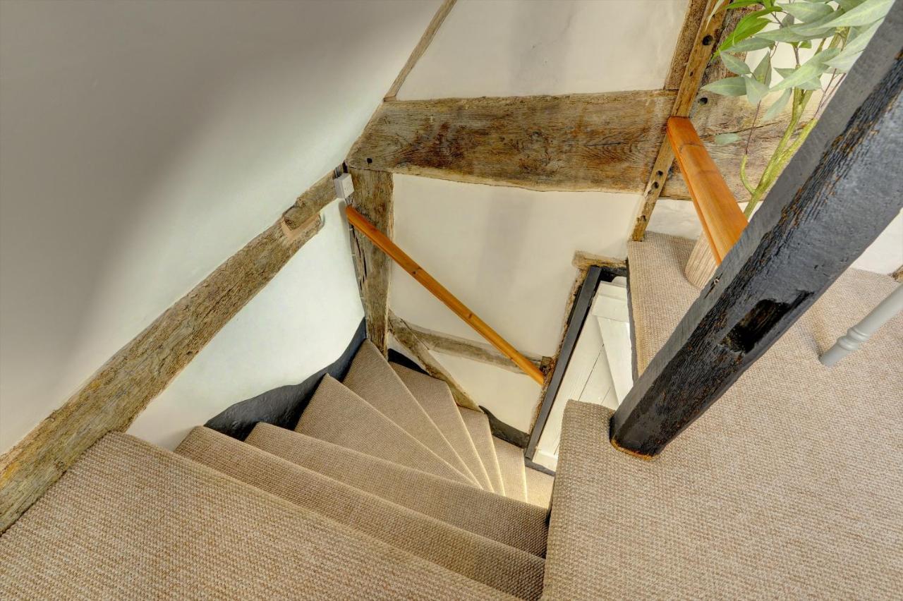 Loft Cottage By Spa Town Property - 2 Bed Tudor Retreat Near To Stratford-Upon-Avon, Warwick & Solihull Exterior photo
